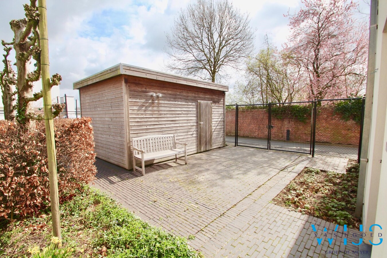 Schitterend karaktervol woonhuis met 5 slaapkamers te Assenede ! 