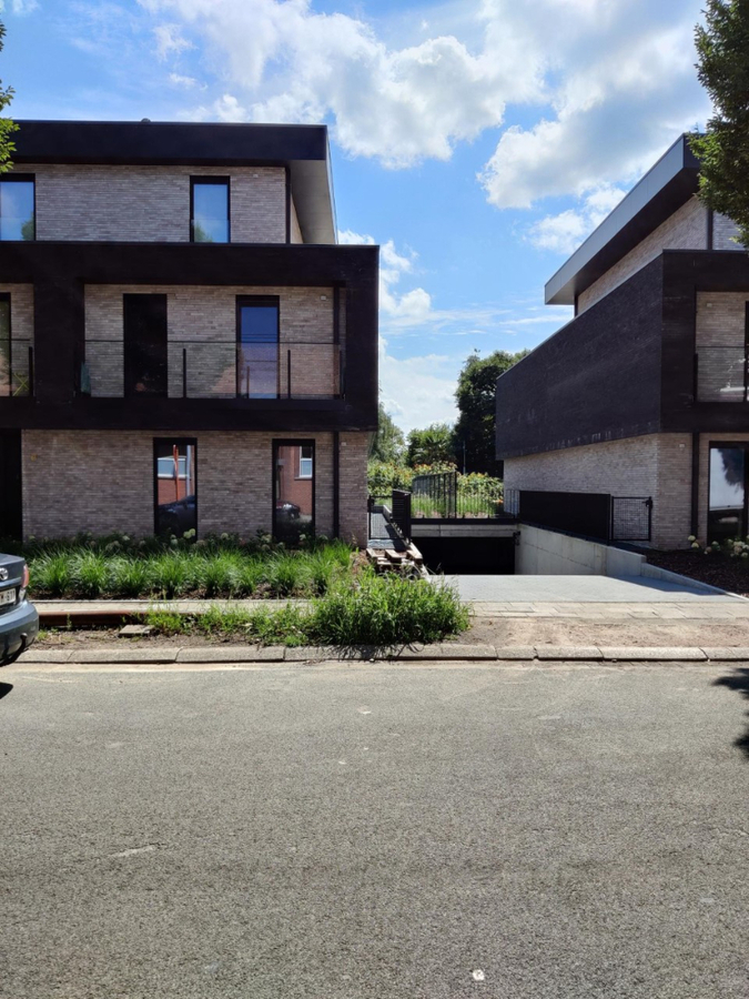 Verhuurd parkeerplaats - Geel