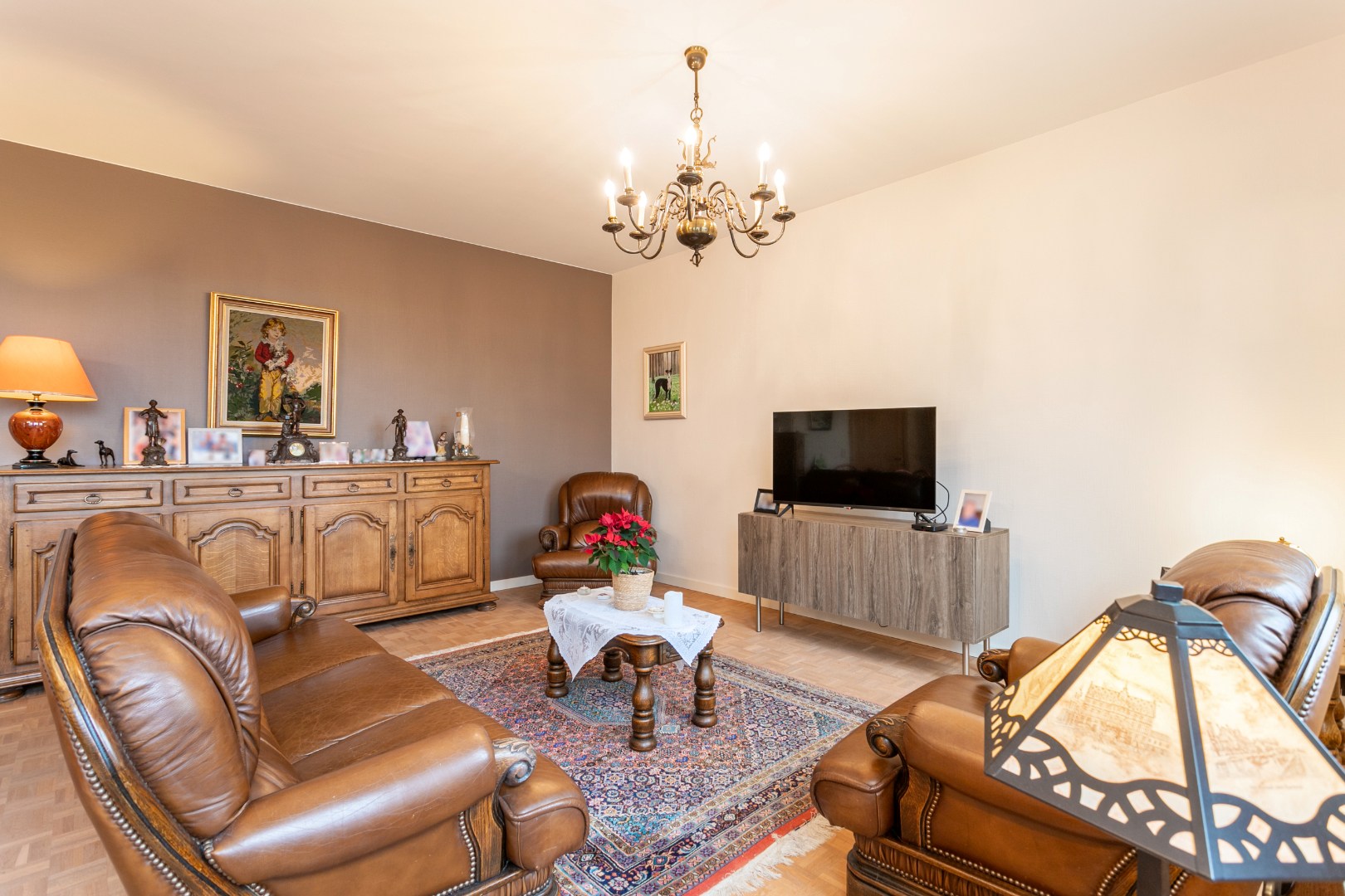 Instapklaar en energiezuinig penthouse  3 slpks., 2 badk., kelder en 2 autostpl. 