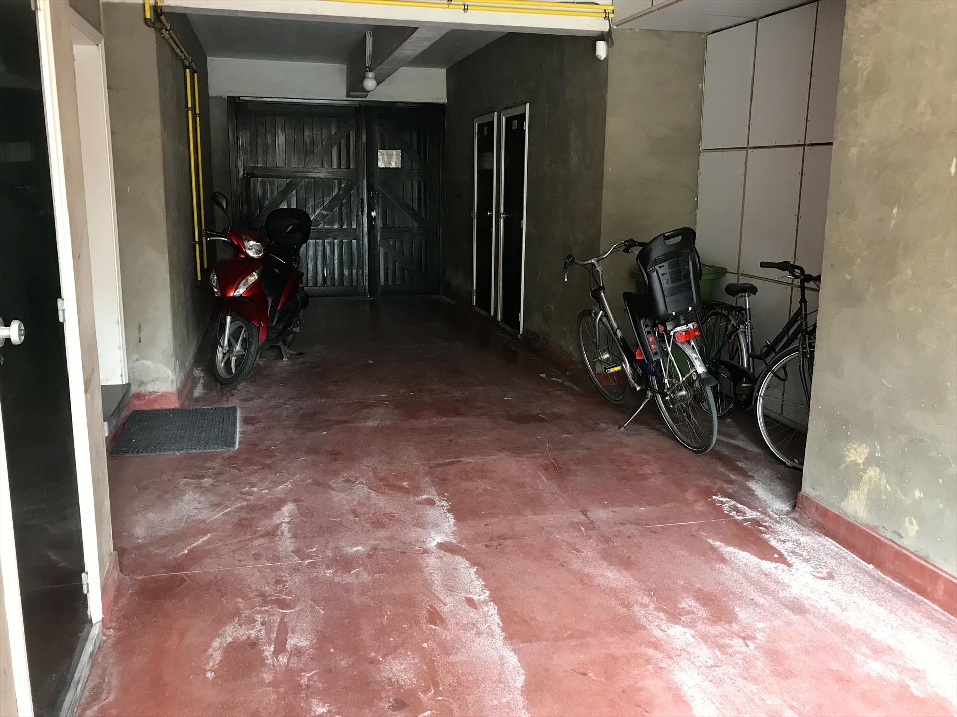 Op te frissen appartement op enkele minuten van markt 