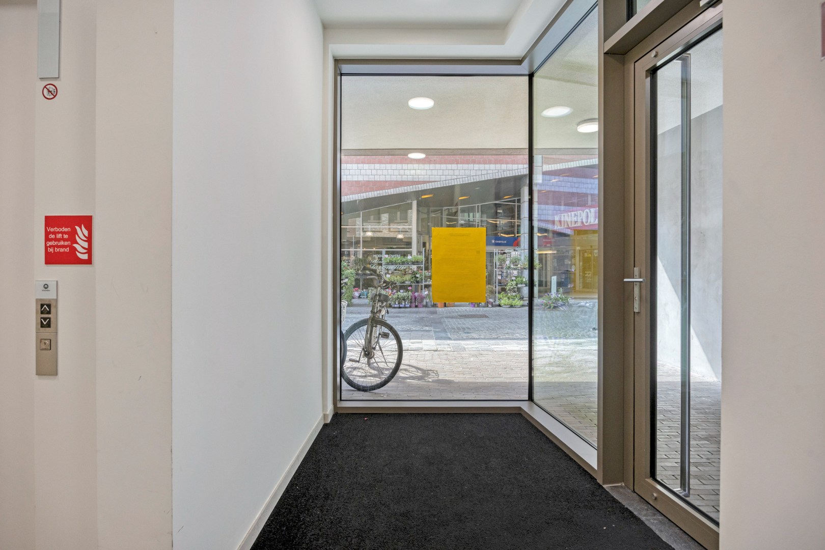 Bemeubelde studio met terras en kelderberging in het centrum van Leuven! - EPC 50 kWh/m² - bewoonbare opp. 37,5 m² 