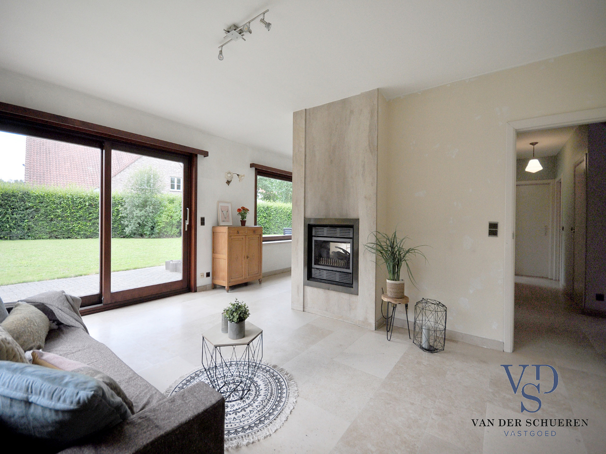 Lichtrijke villa in aangename omgeving ! 