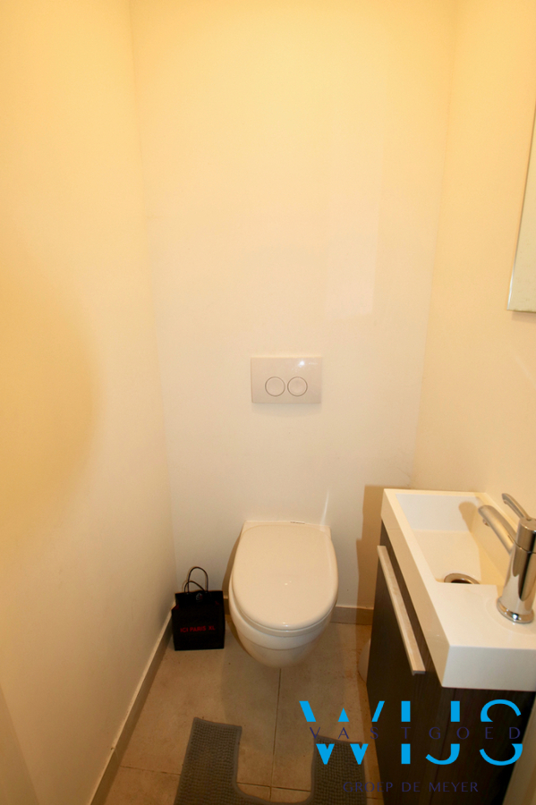 Instapklaar woonhuis te Assenede ! 