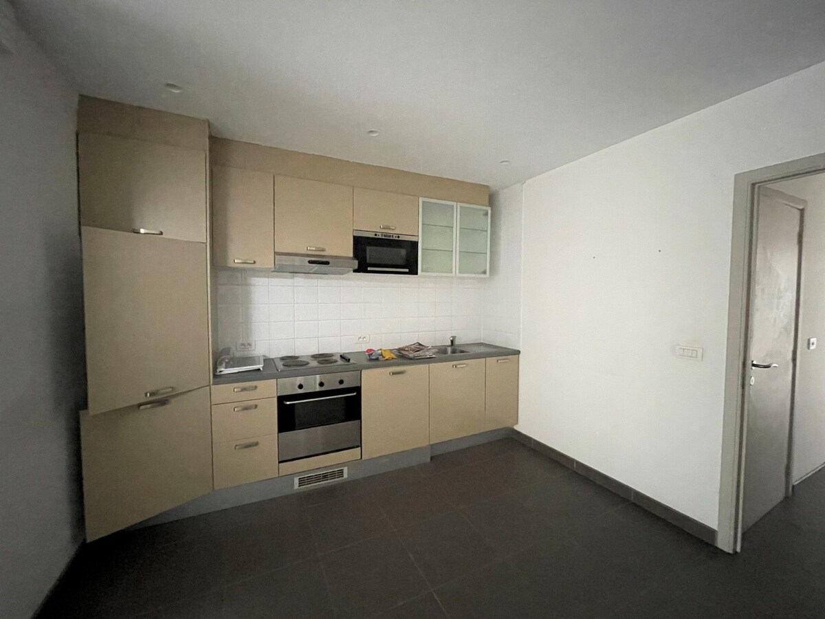 Ruime  woning met 4 slaapkamers en terras in centrum Tielt 