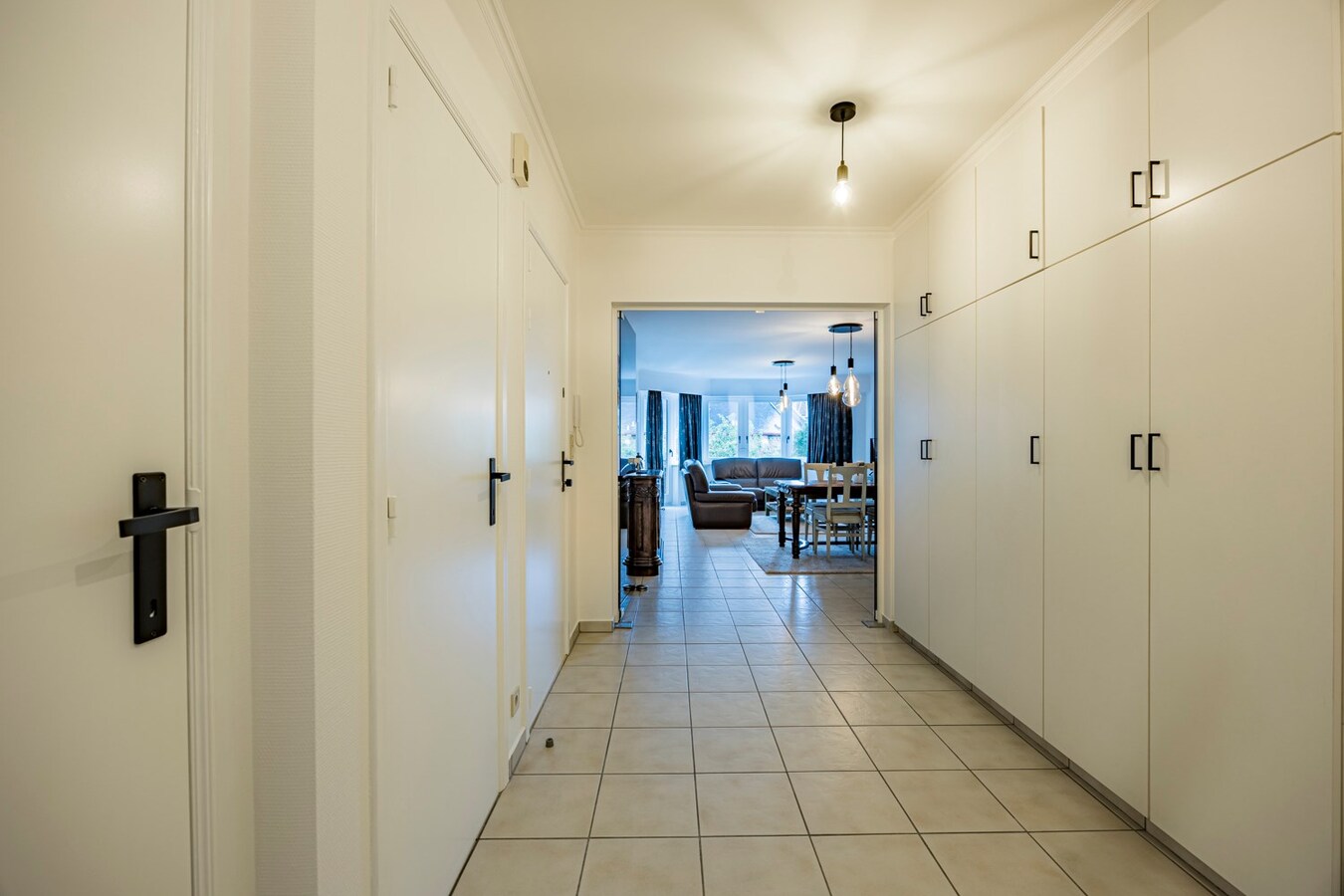 Zeer ruim appartement op topligging te Heist 