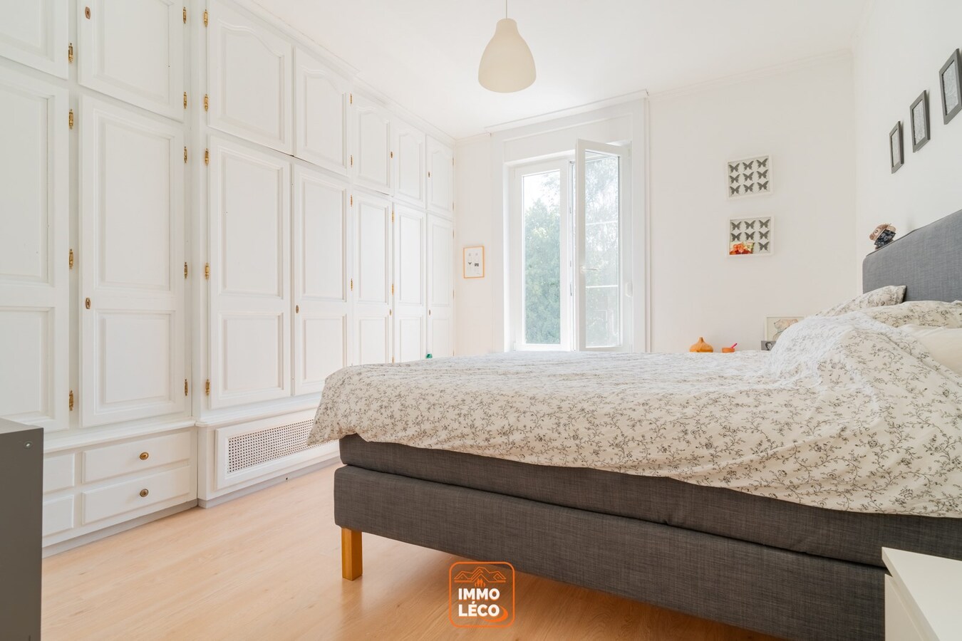 Grande maison avec surface commerciale, en plein centre-ville, COUP DE COEUR absolu ! 