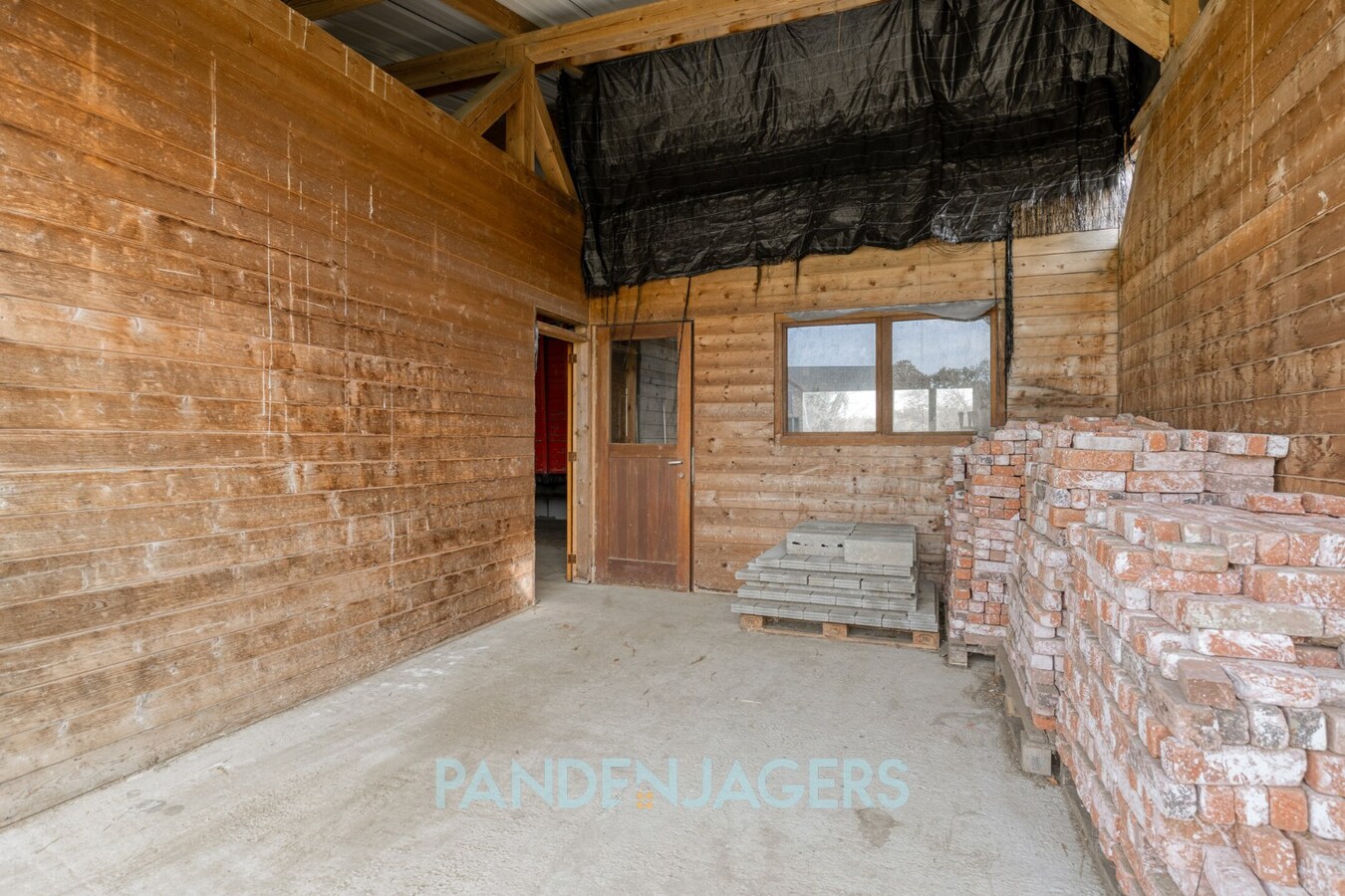 Exclusieve villa op uitzonderlijk perceel van 10.804 m² te Berlaar 