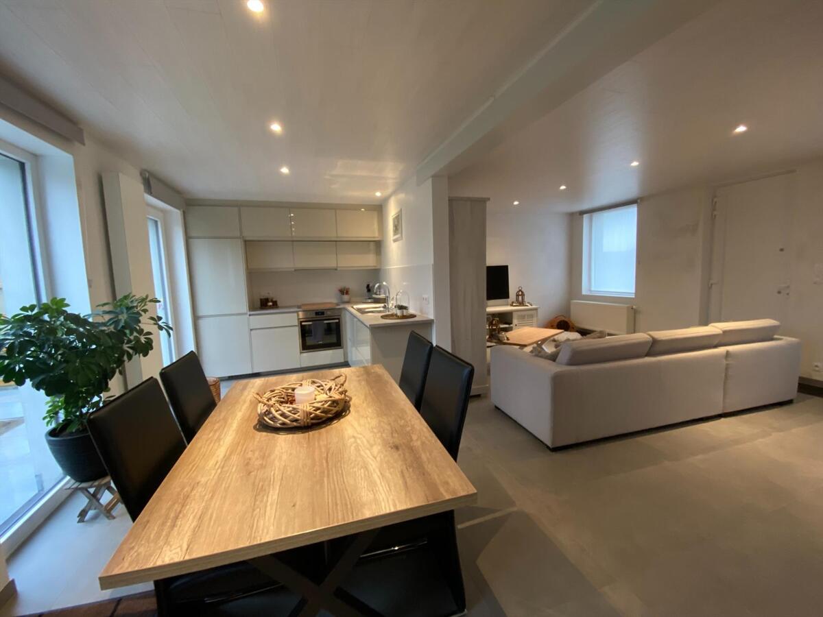 Volledig gerenoveerde, vrijstaande woning met 2 slaapkamers 