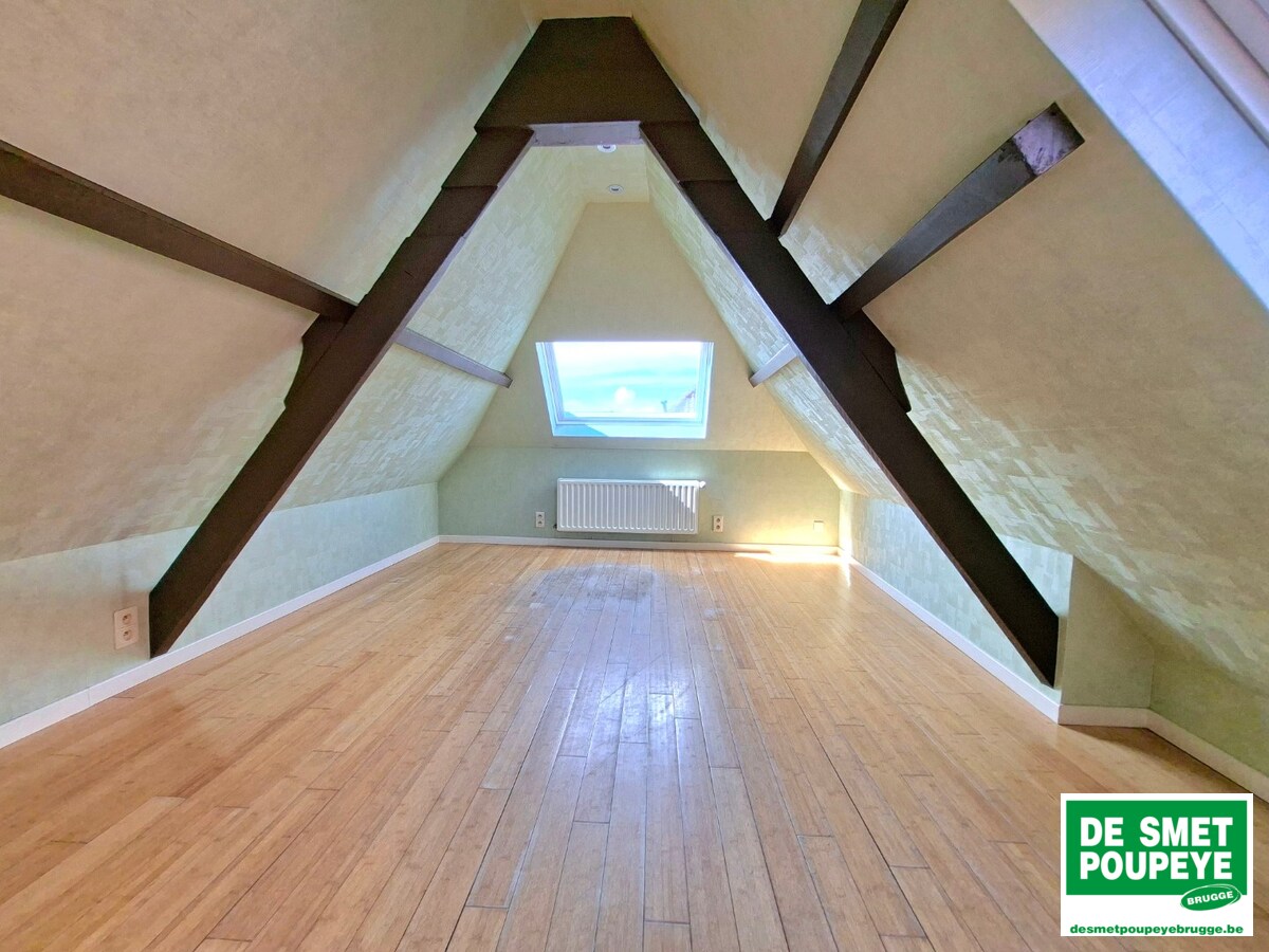 Ruim triplex appartement met 2 terrassen 
