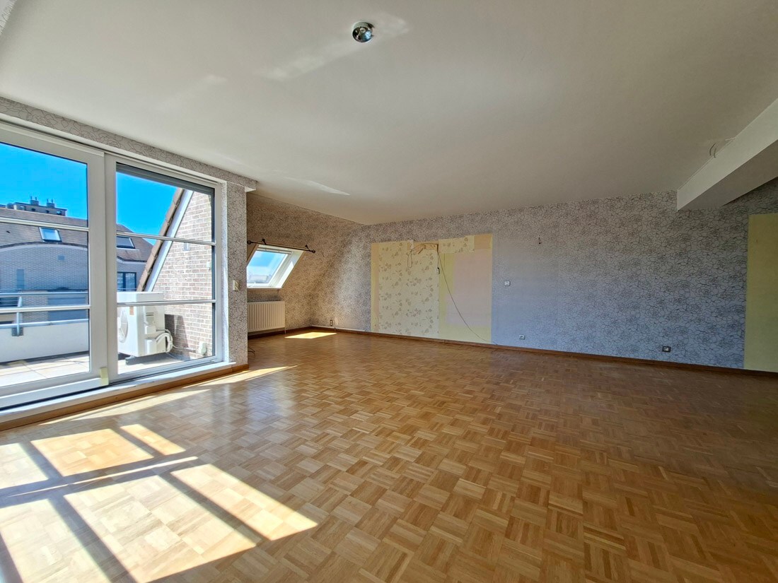 Centraal gelegen ruim 3 slaapkamer appartement te Lanaken 