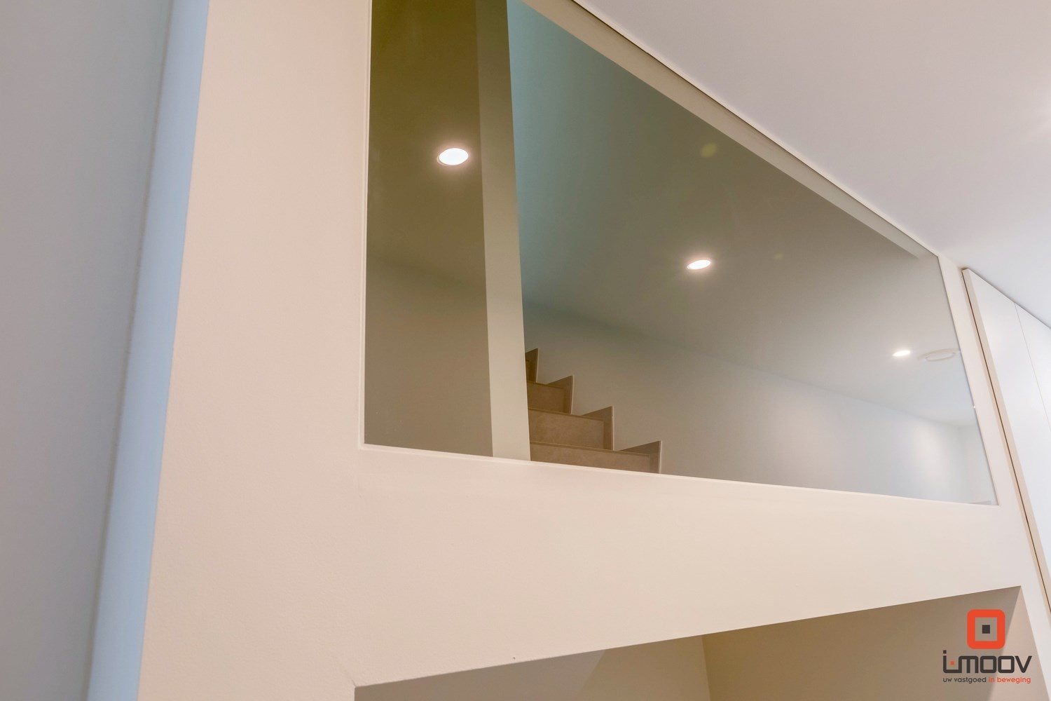 Ruime, zeer recente woning in rustige buurt 