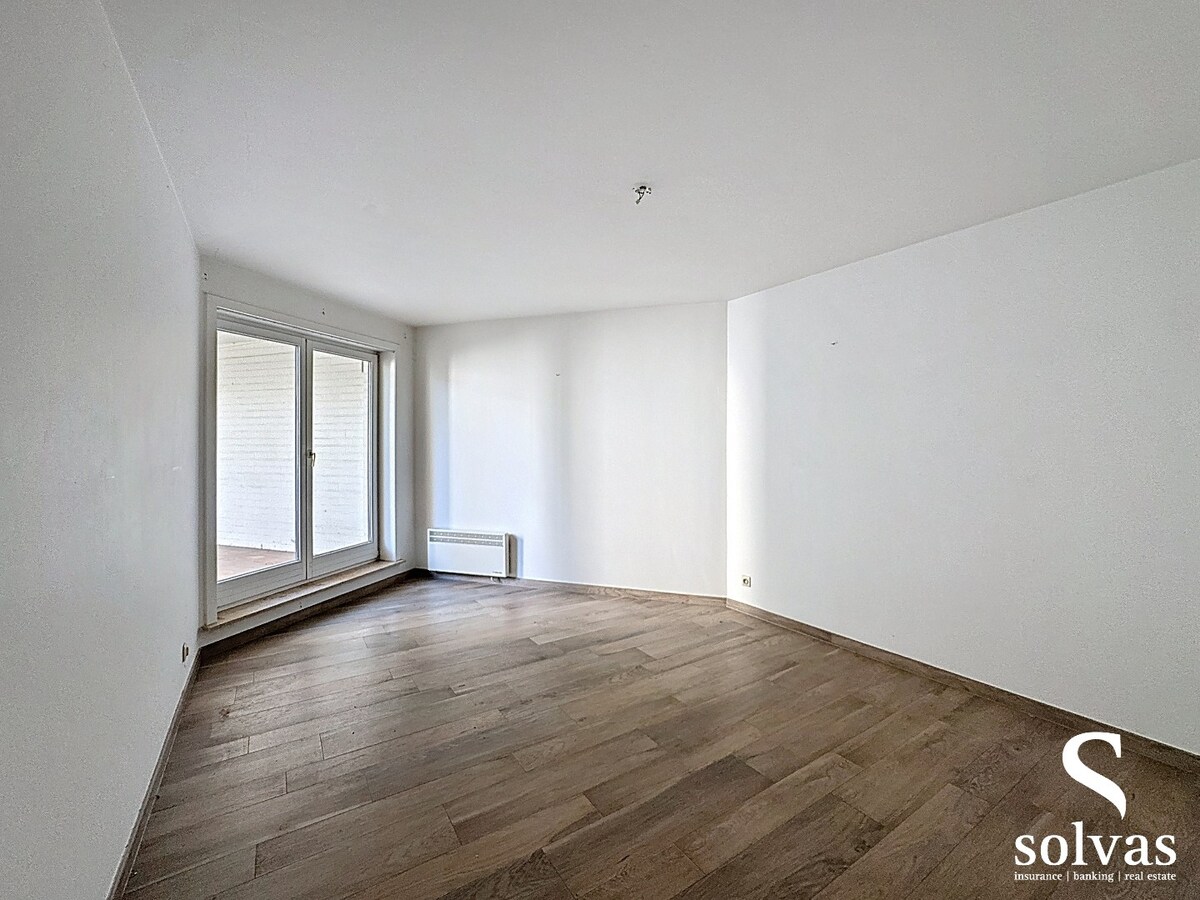 Stijlvol en lichtrijk appartement in het centrum van Maldegem 