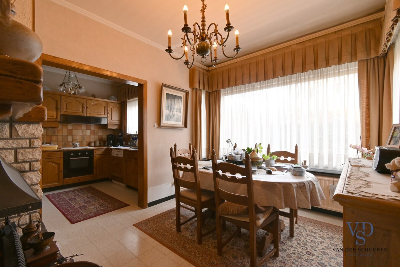 Karaktervolle villa, nabij centrum Merelbeke 