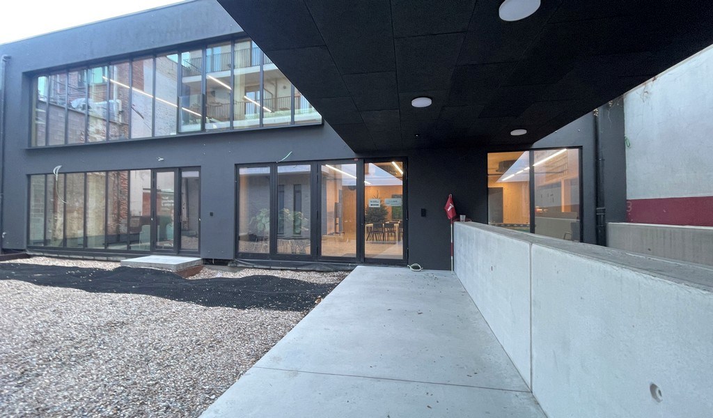 Moderne kantoorruimtes te huur vlakbij station van Berchem