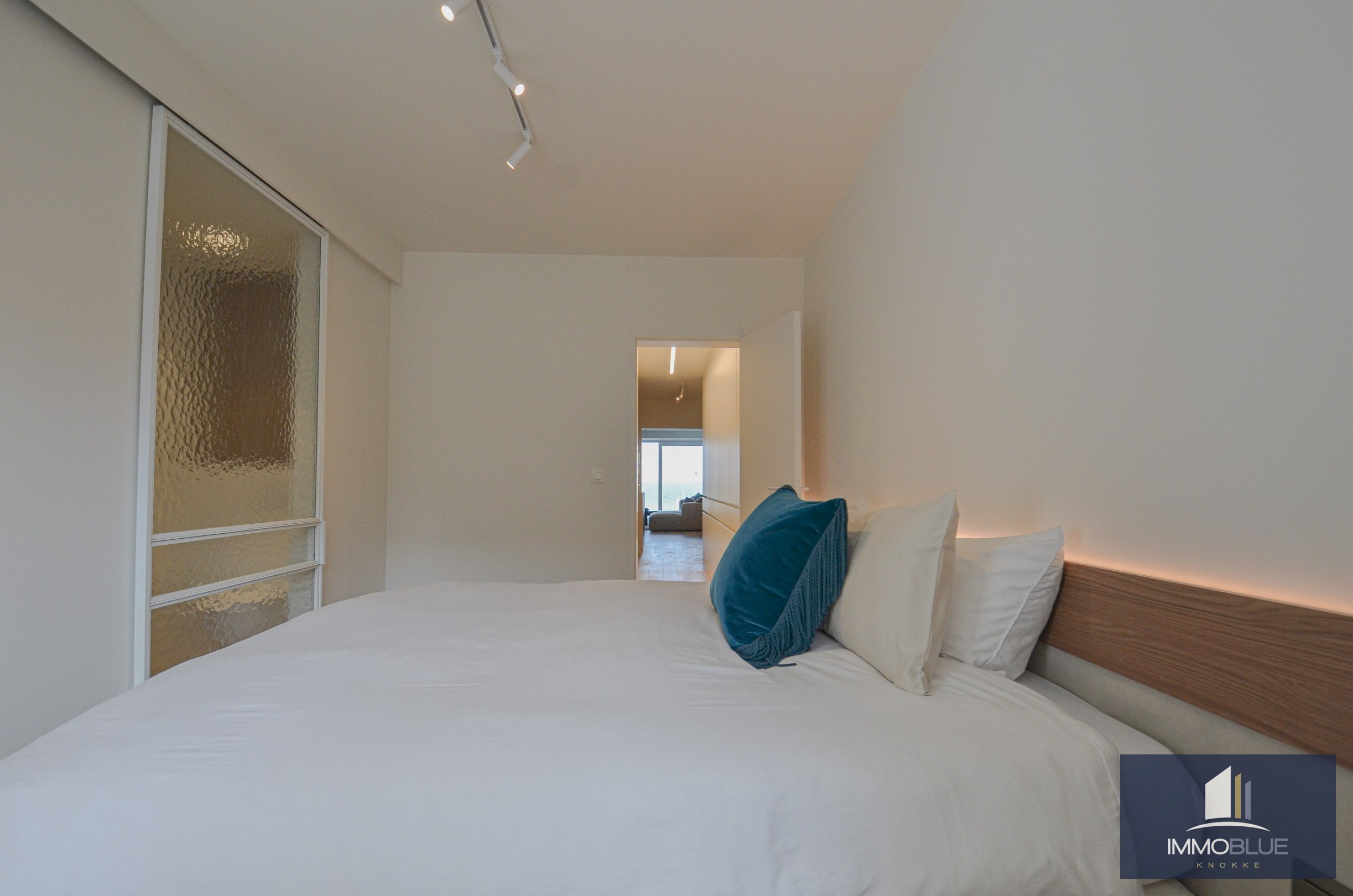 Subliem gerenoveerd appartement met frontaal zeezicht en een tijdloze, uiterst verfijnde afwerking. 