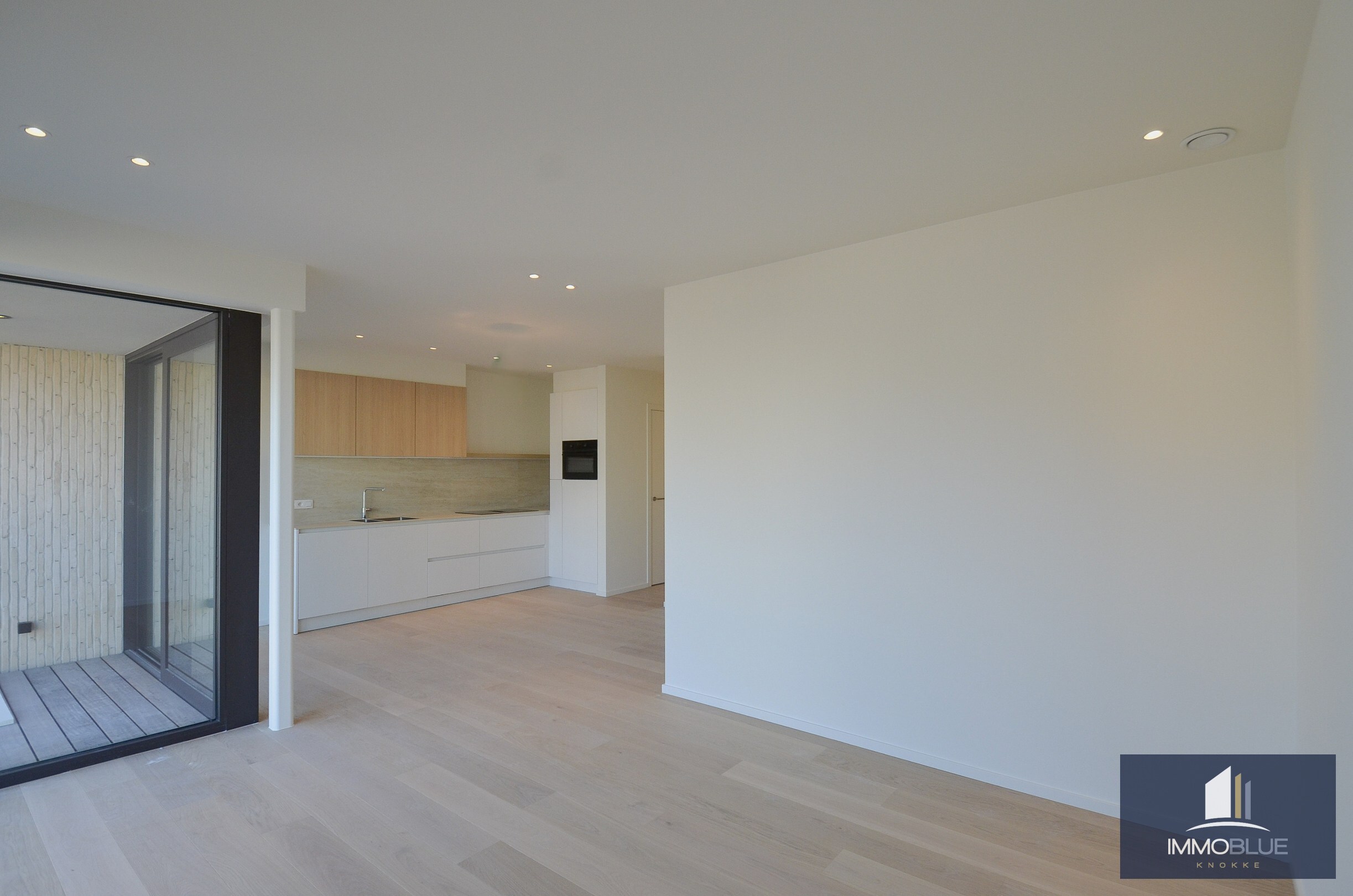 Nieuwbouw: Licht en modern nieuwbouwappartement met terras nabij Duinenwater. 