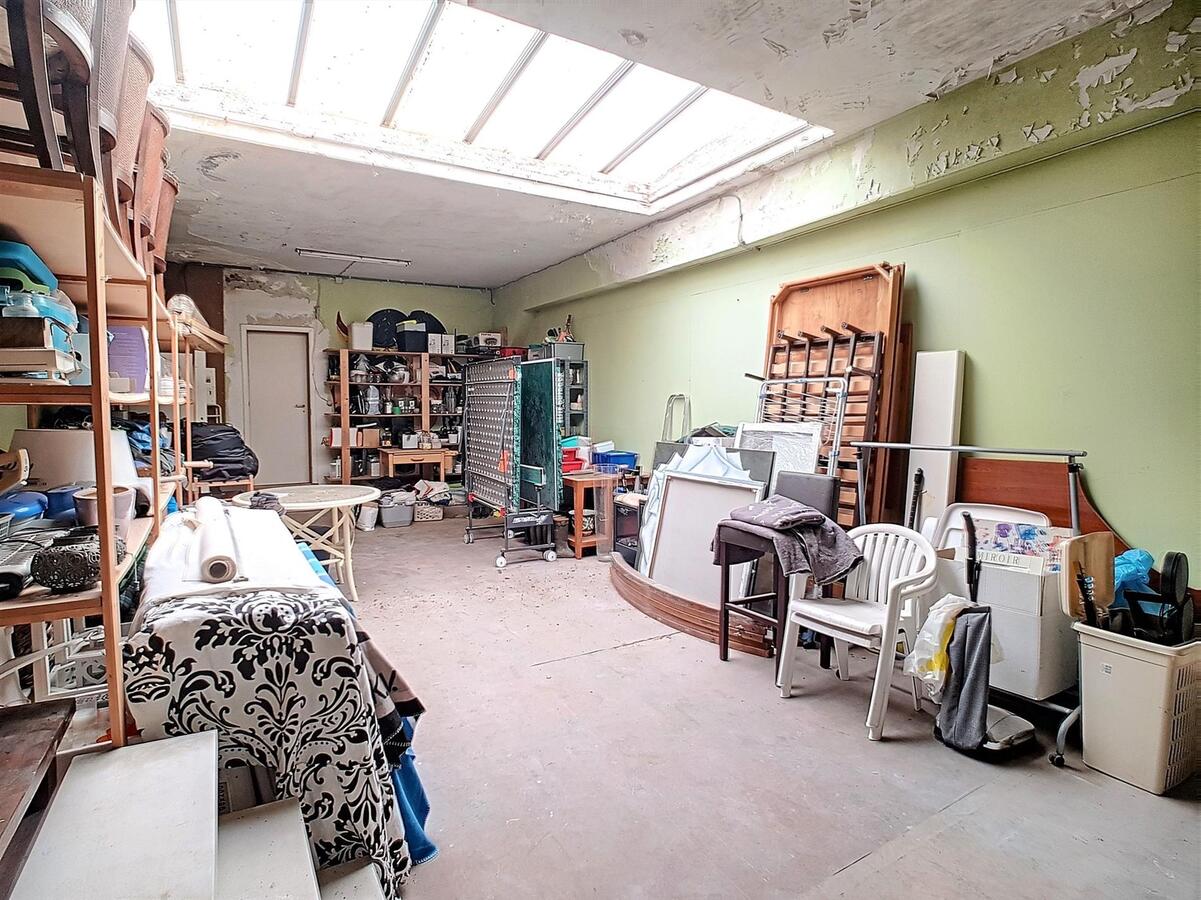 Zeer knappe woning met handelsgelijklvoers en ruime opslagplaatsen/multifunctionele ruimtes - Knokke 