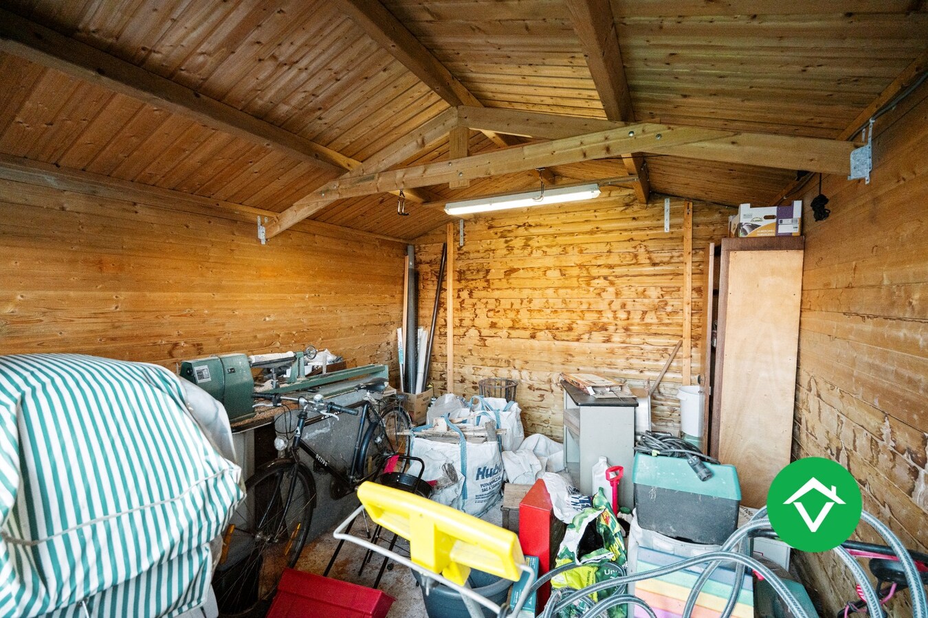 Gezinswoning met 4 slaapkamers  in rustige woonwijk te Roeselare 