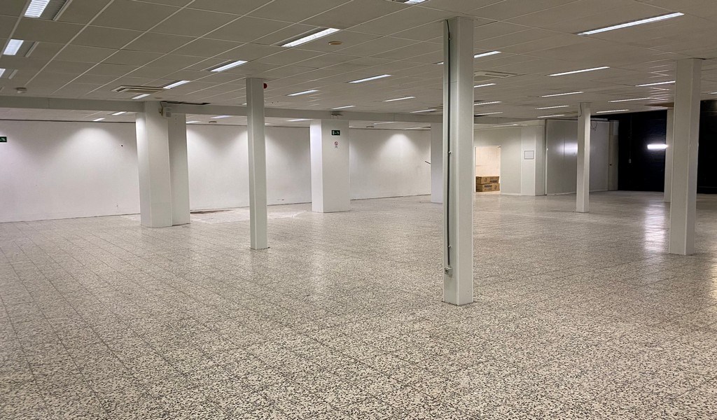 Handelspand te huur op zichtlocatie aan station Oudenaarde