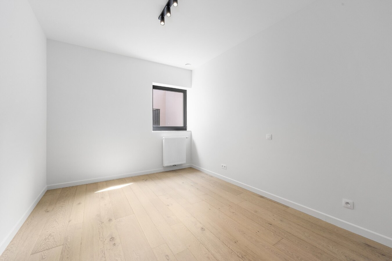 Instapklaar luxueus afgewerkt appartement | ruim 2 slaapkamer appartement (6% BTW mogelijk!) 
