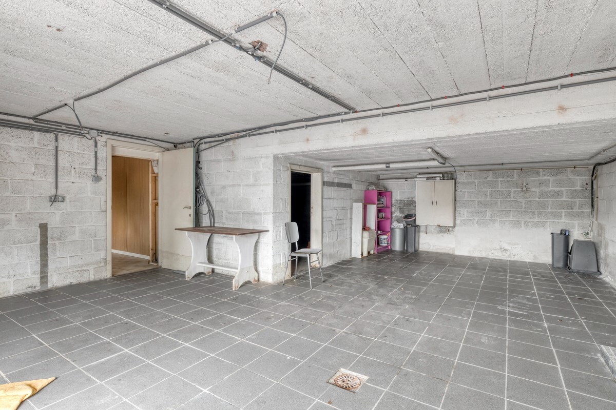 VILLA  met tuin, terras en garage in Zoutleeuw 