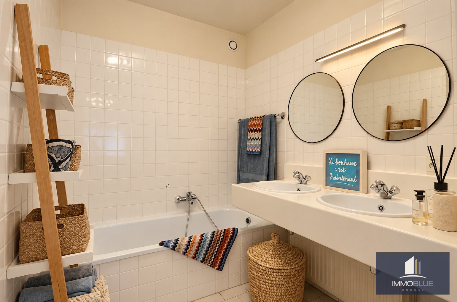 Zeer lichtrijk en instapklaar zuidgericht appartement met open zicht. 