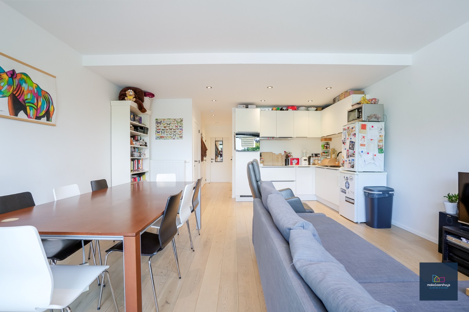 Instapklaar 2 slp. appartement met terras en grote gemeenschappelijke tuin. 