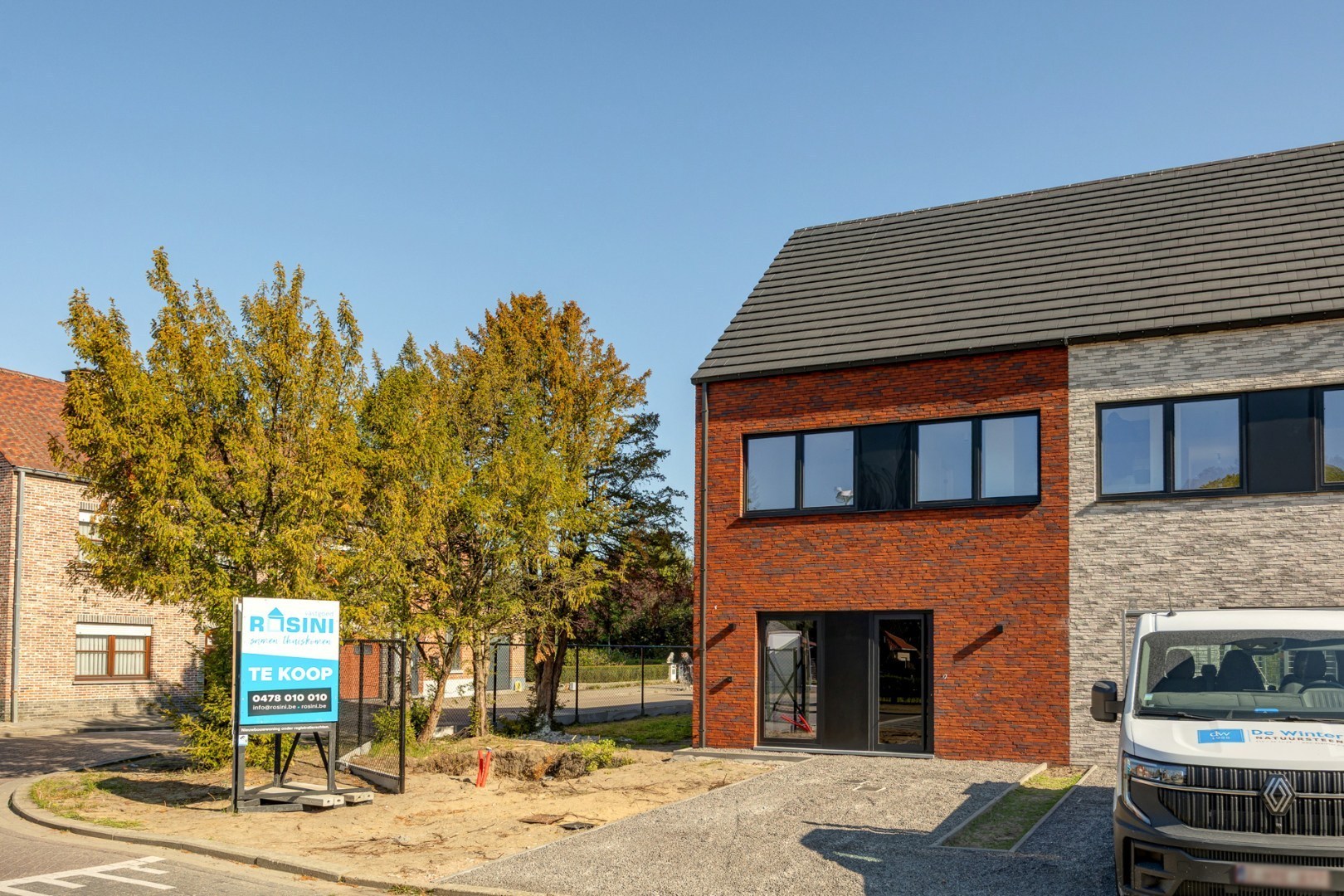 Nieuwbouw met 4 slaapkamers 
