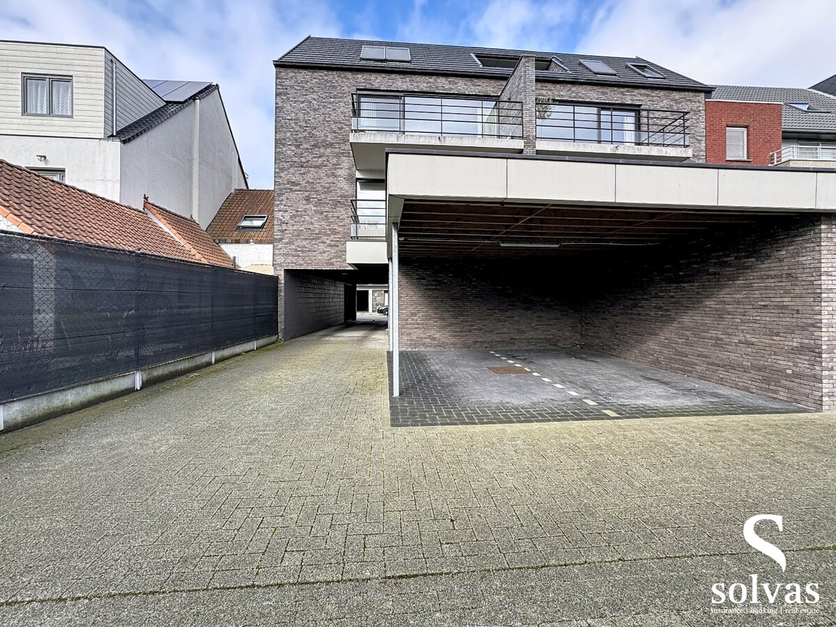 Overdekte parkeerplaats te huur 