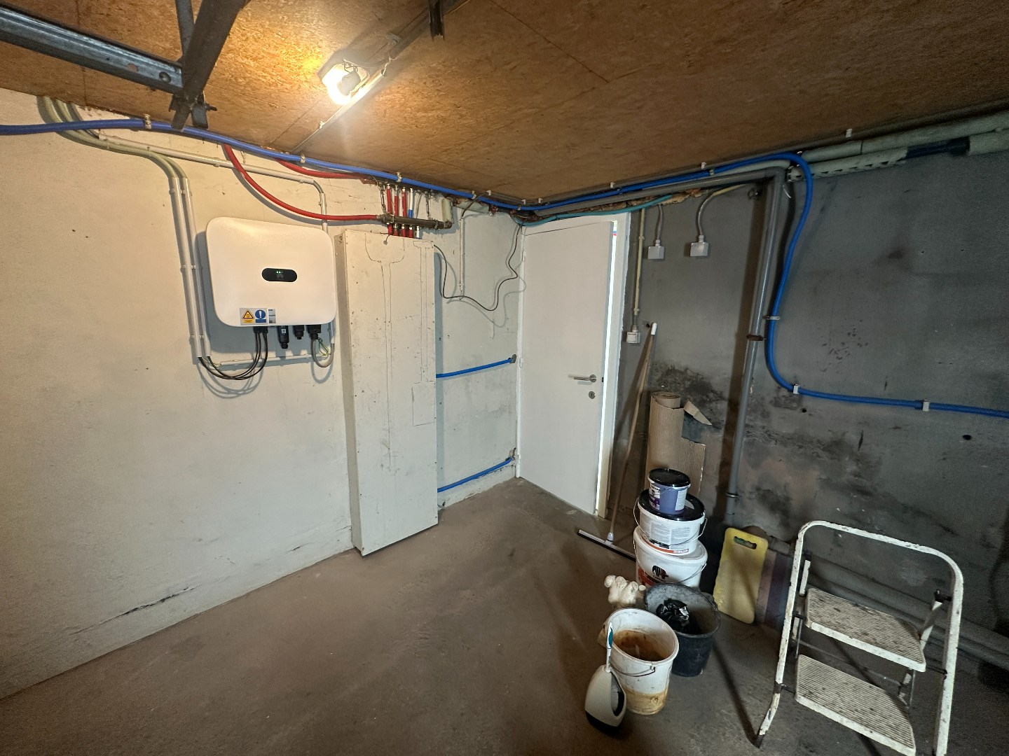 Gezellige gerenoveerde woning met 3 slpk, carport en tuintje, rustige ligging te Torhout 
