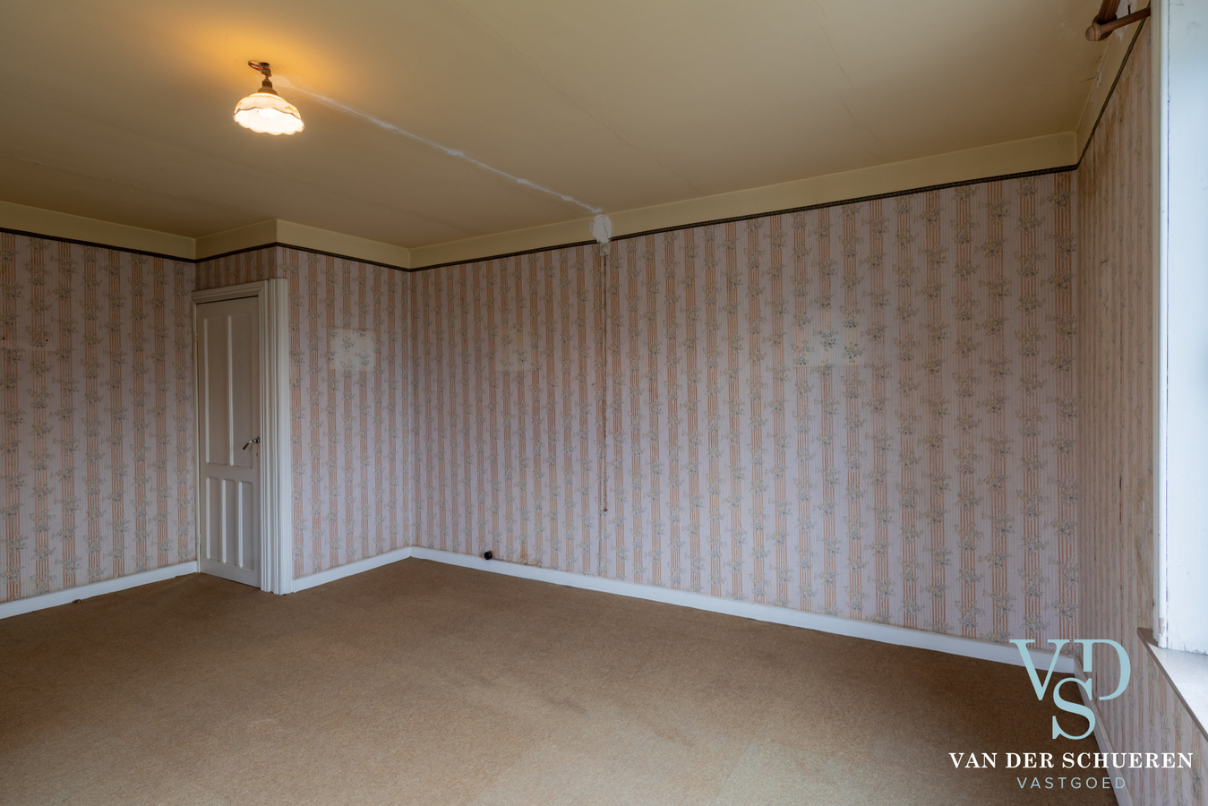 Statige herenwoning met potentieel ! 