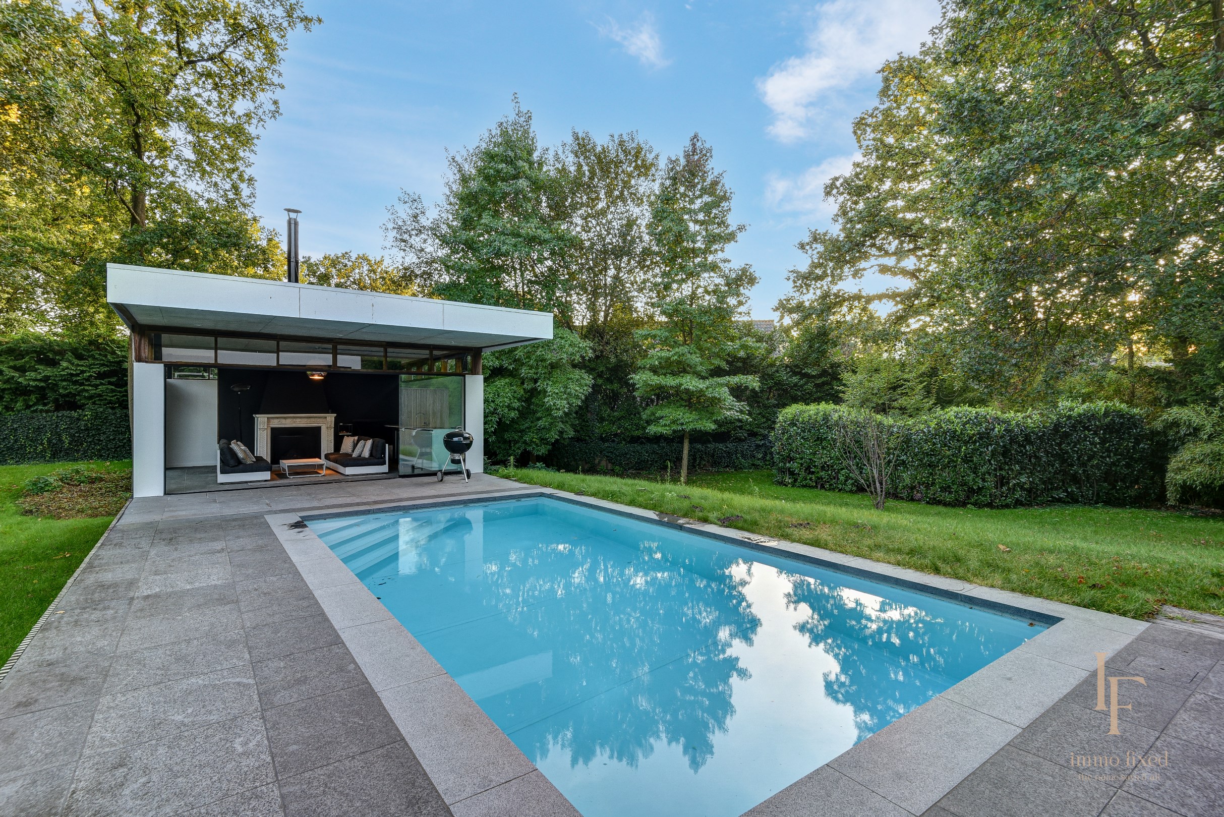 Luxe villa met 4 SLKS en praktijkruimte te SCHILDE! 