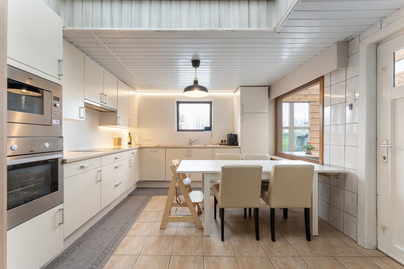 Woning met 3 slaapkamers en tuin te Leke 