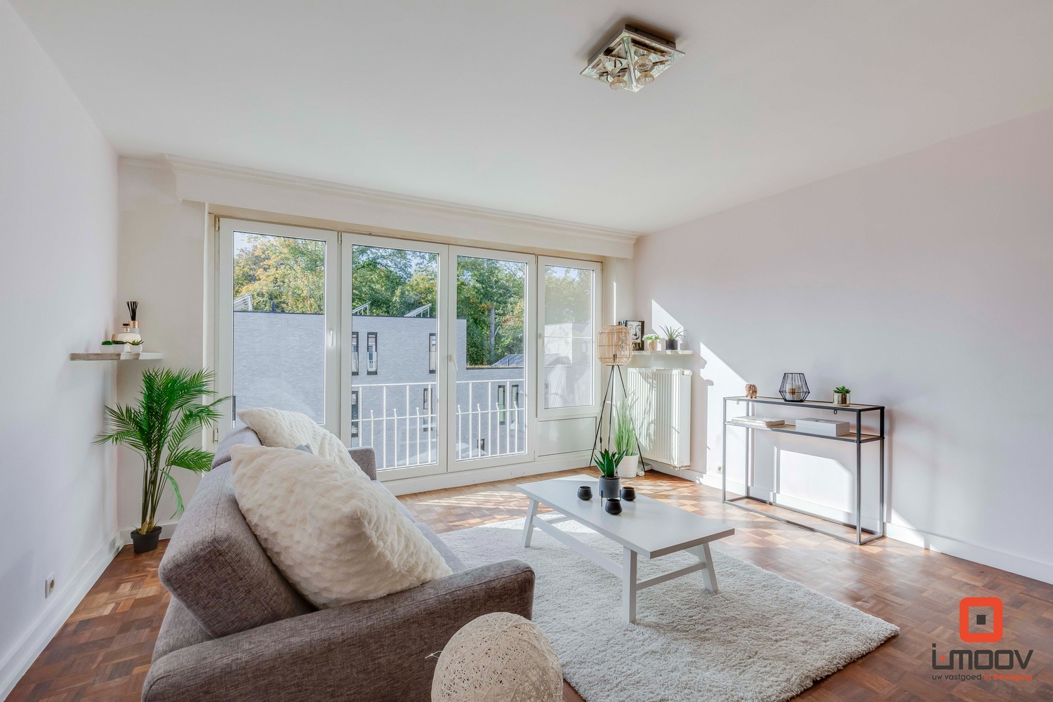 Karaktervol appartement te koop in Sint-Amandsberg. 