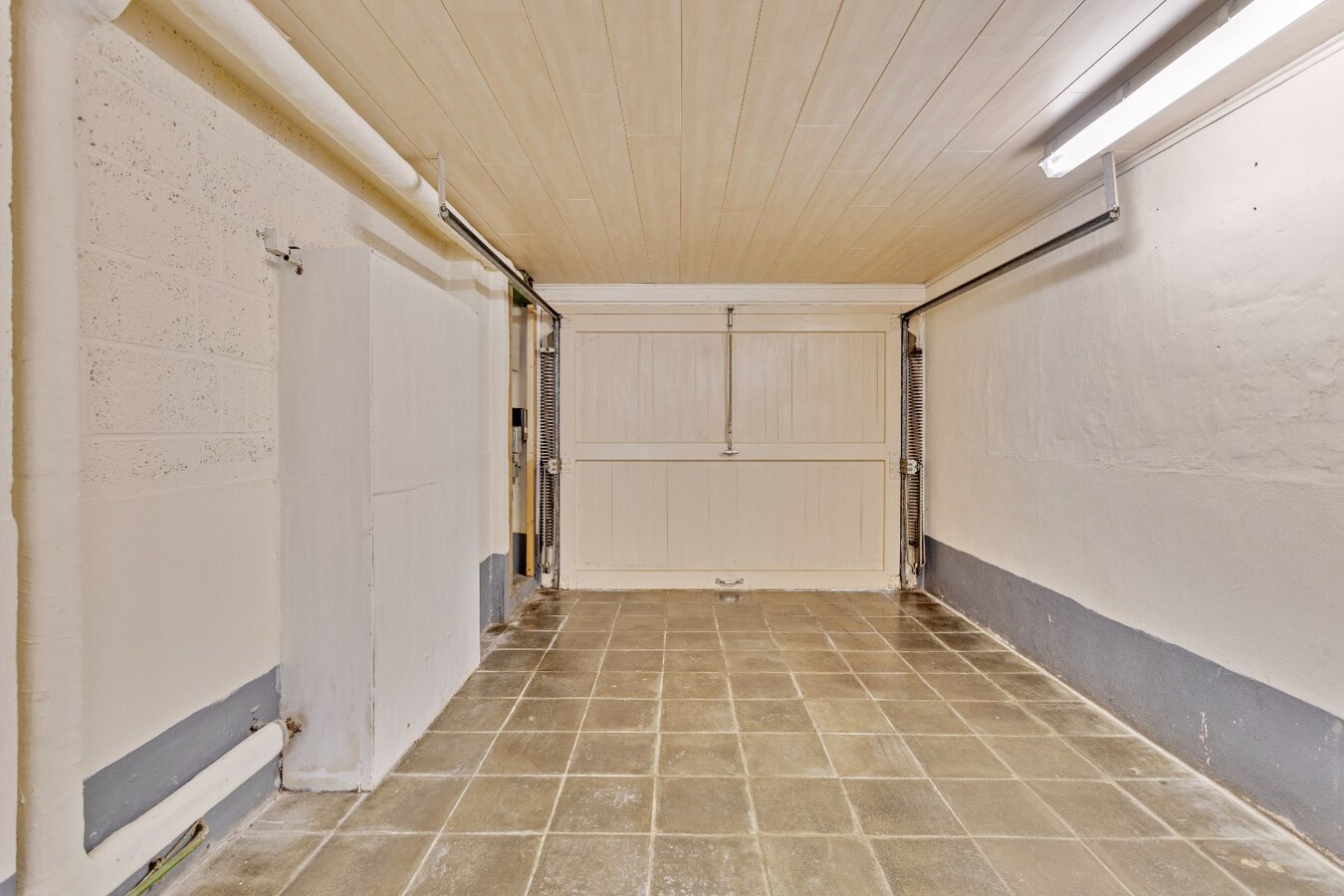 Te renoveren gezinswoning met 3 slpk in een gezellige wijk 