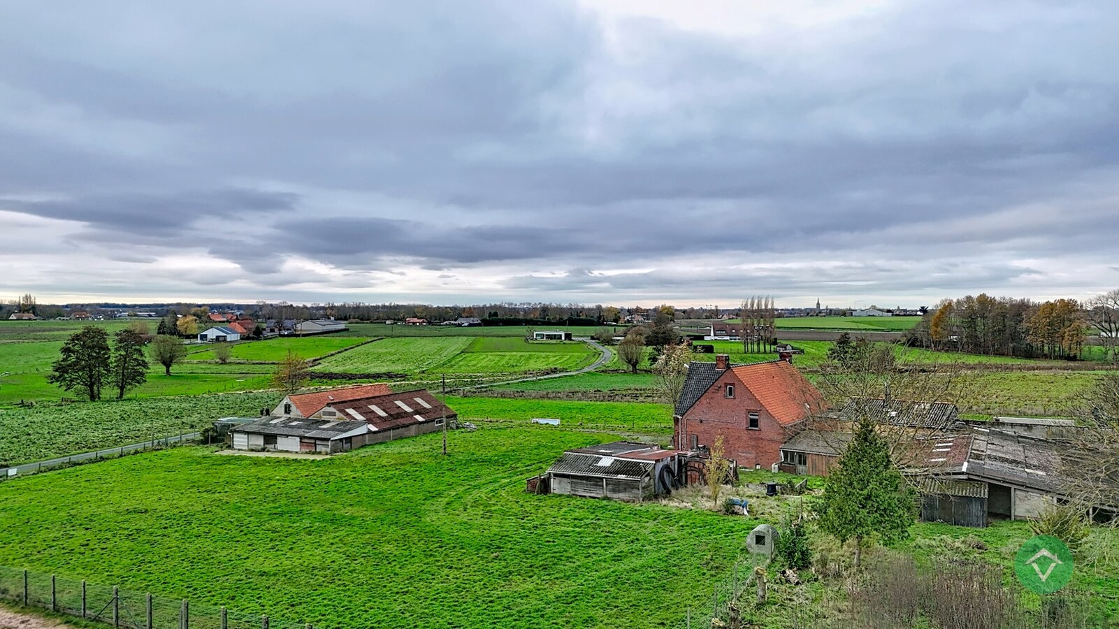 Alleenstaande woning met vergezichten te Zwevezele 