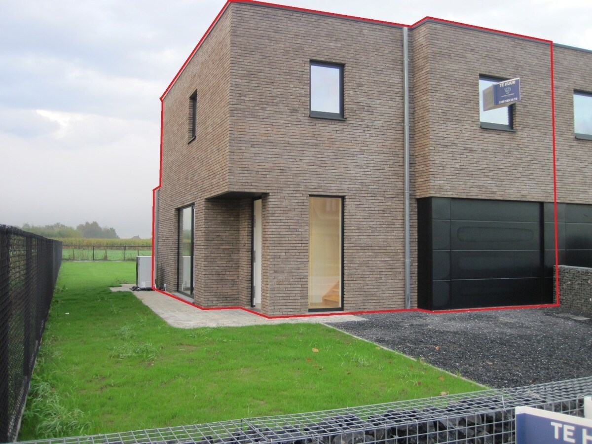 Eigentijdse nieuwbouwwoning 