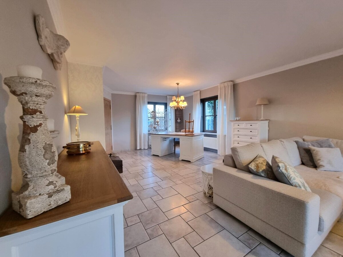 Zeer knappe, halfopen gezinswoning te Lissewege 