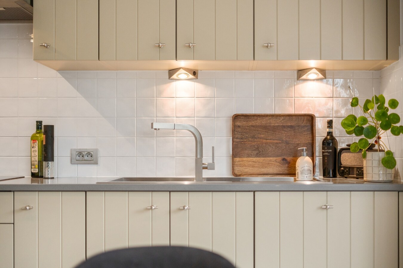 Instapklaar appartement met prachtig open en groen zicht nabij de zeedijk van Heist. 