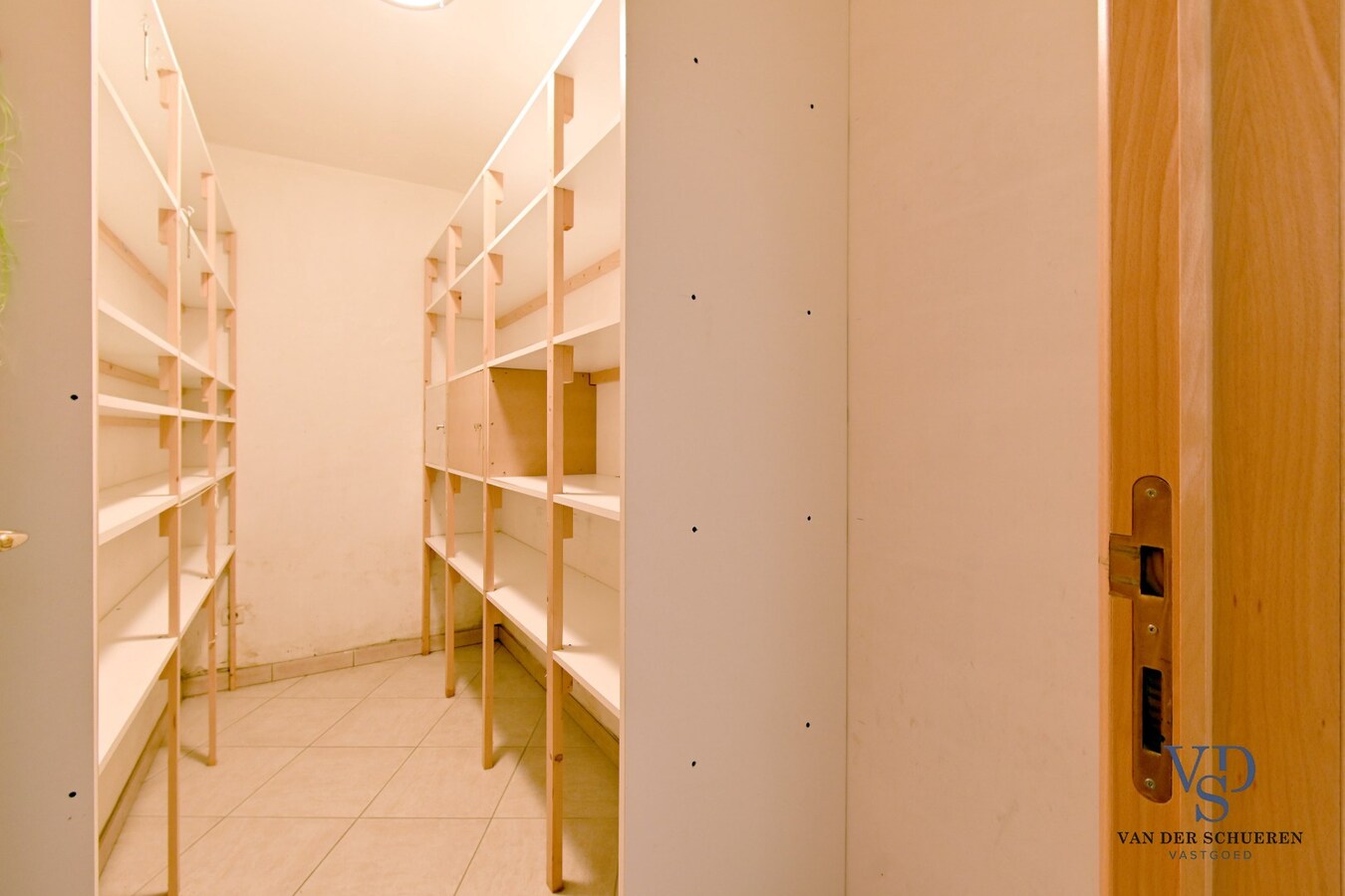 Tijdloos en ruim (> 300 m²) wonen. 