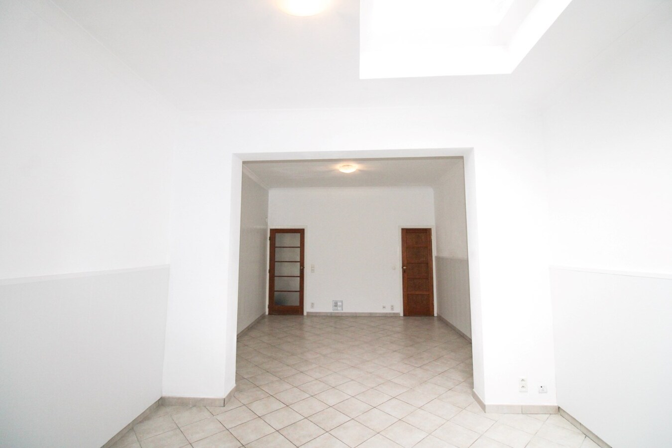 Charmante instapklare woning met 3 ruime slaapkamers en terras in het hartje Sint-Niklaas 