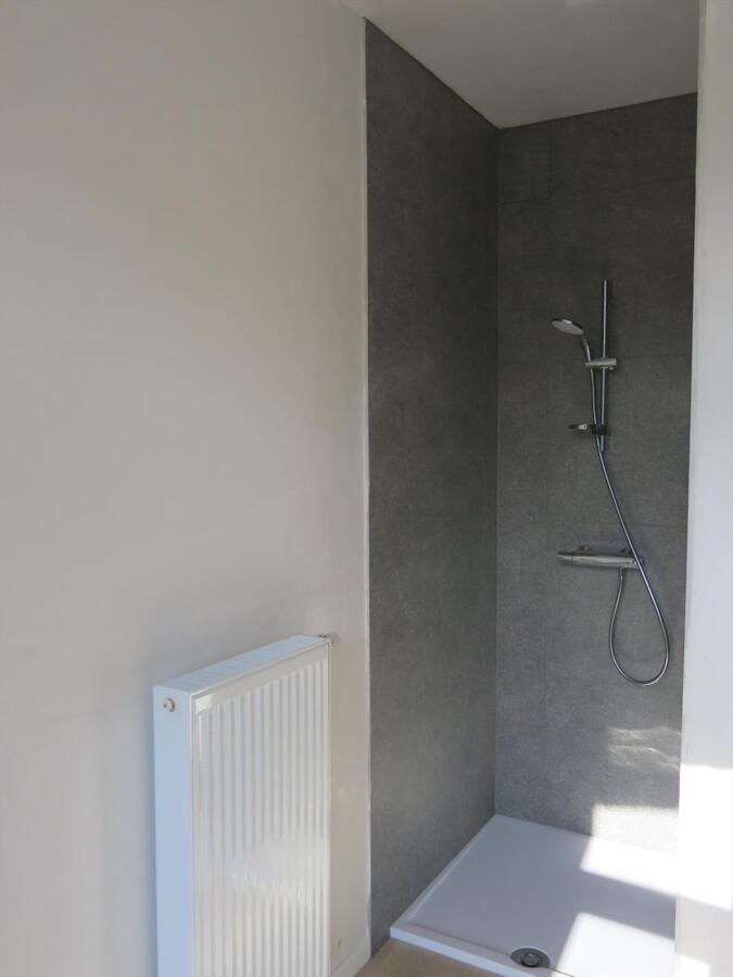 Verrassend ruime stadswoning met 4 slaapkamers en stadstuintje 