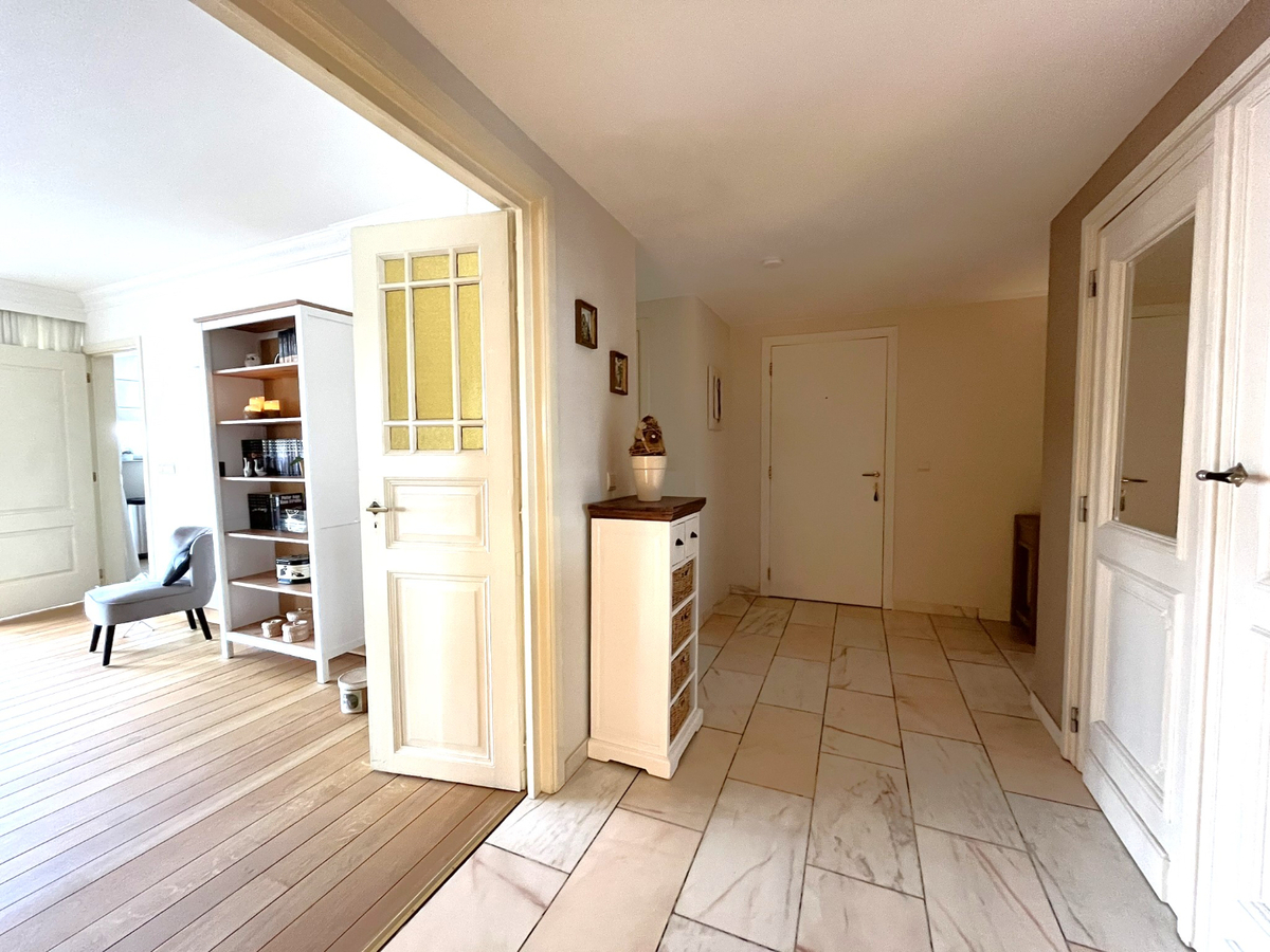 Prachtig appartement met groot terras 