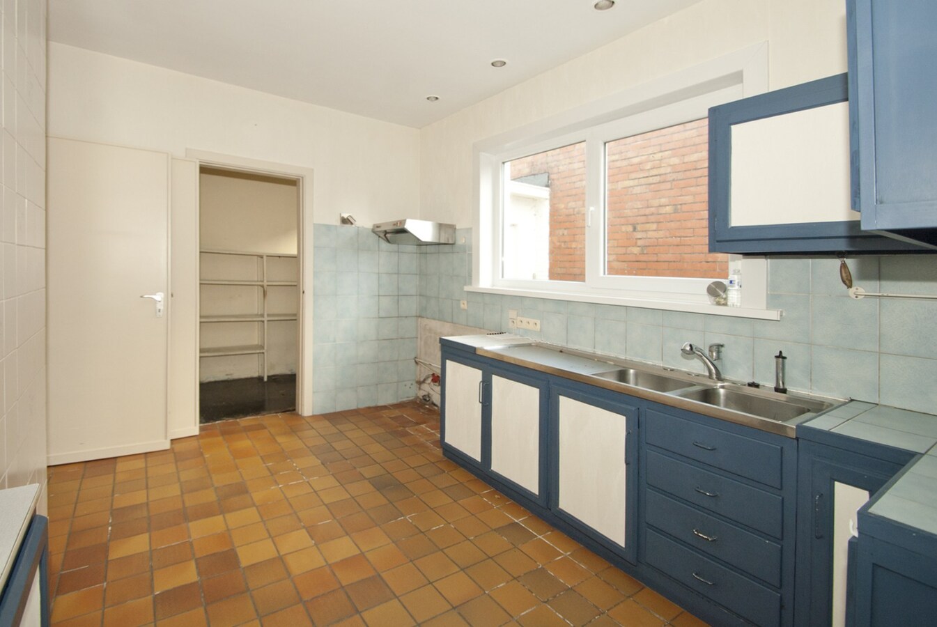 Gelijkvloers woning met tuin -  3 slpks 