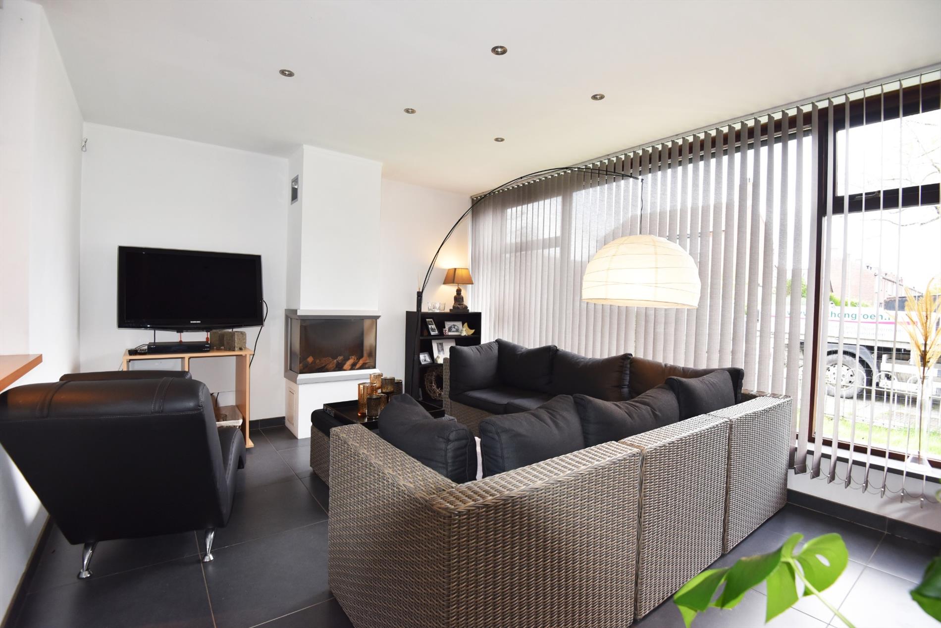 Gerenoveerde charmante woning met 3 slpks en tuin te Waterlandkerkje NL 