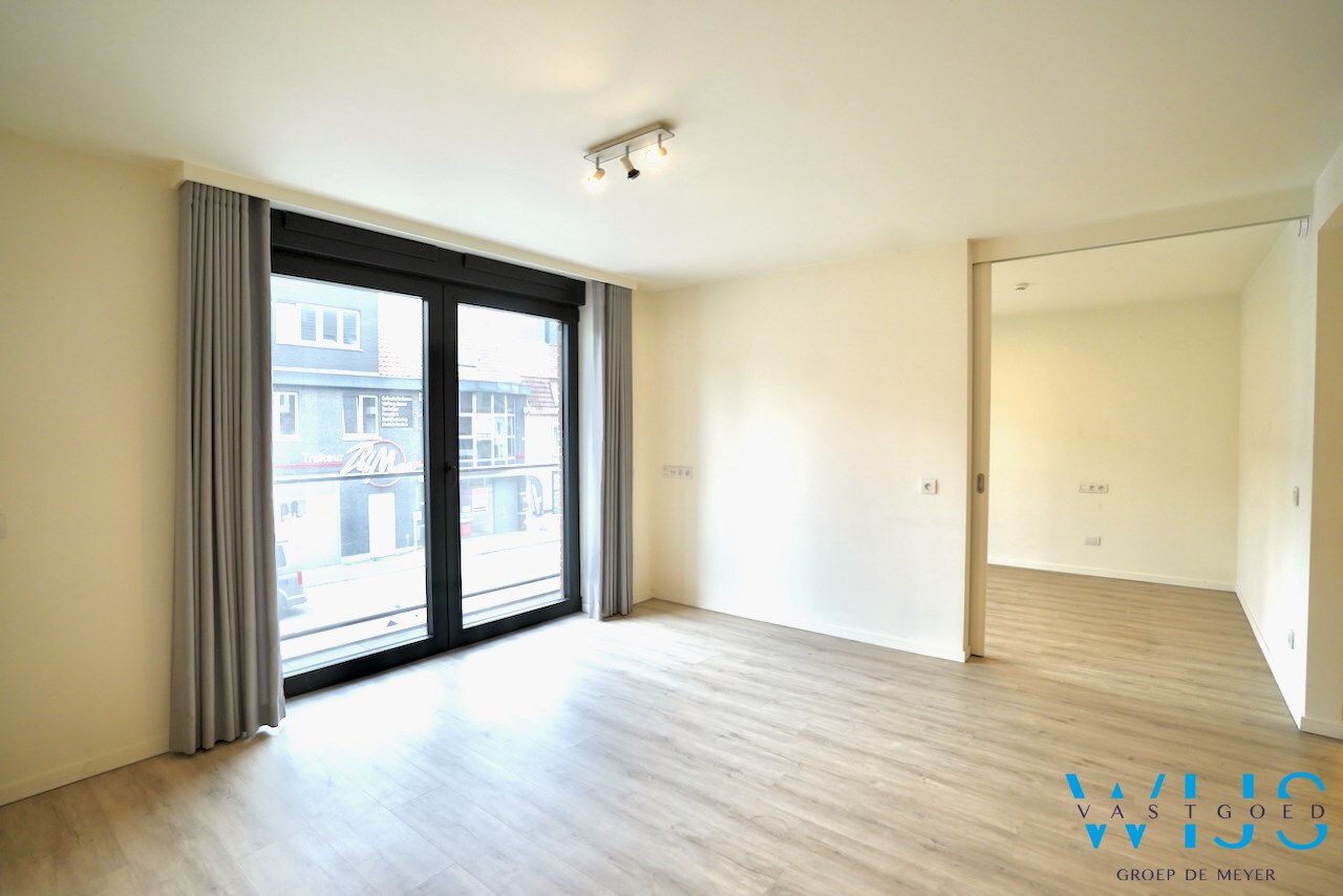 Totaal afgewerkte serviceflat te Lievegem ! 