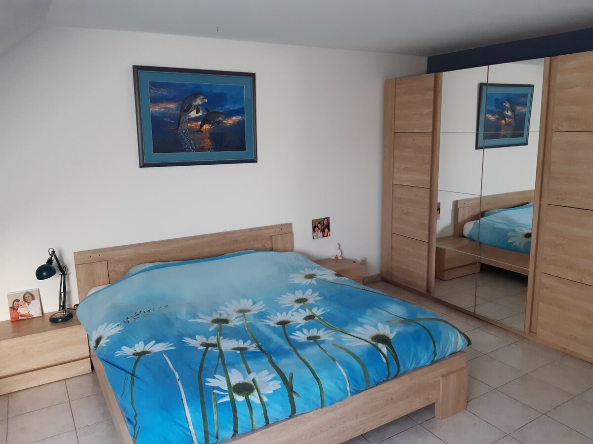 Ruime woning (4 slaapkamers) met garage 