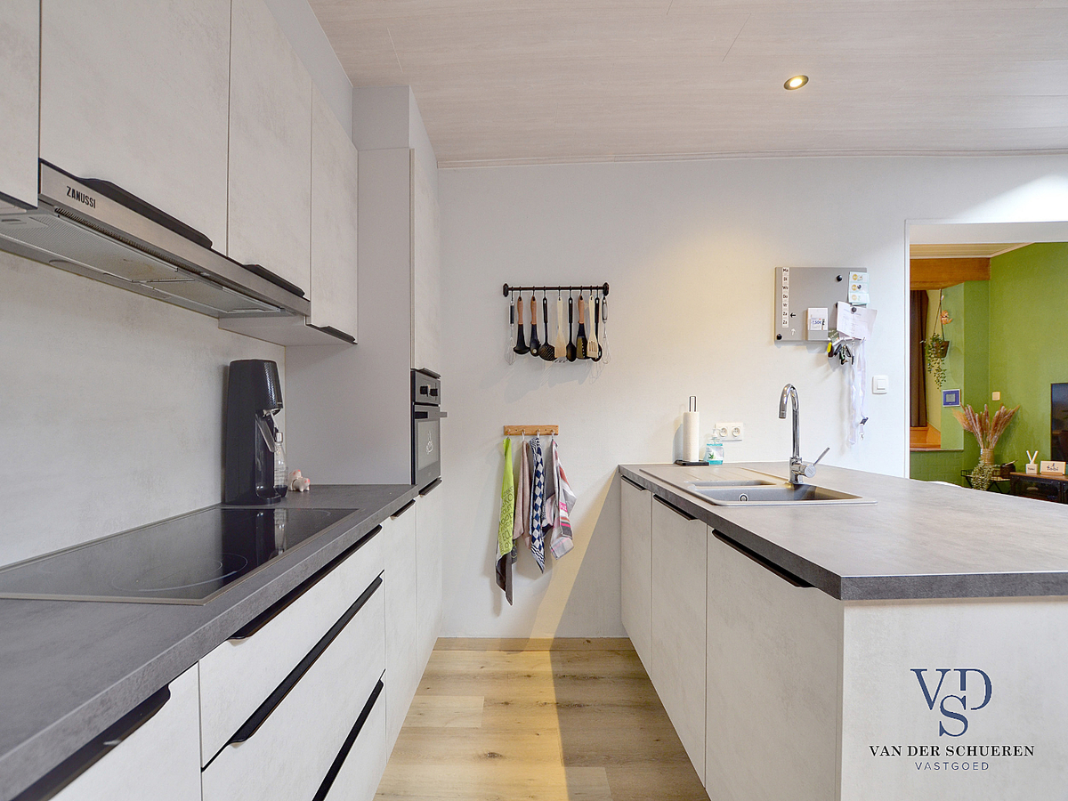 Instapklare woning in hartje Gavere. 