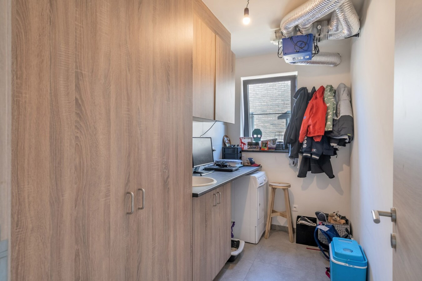 Modern 2 slaapkamer appartement met ondergrondse parkeerplaats. 