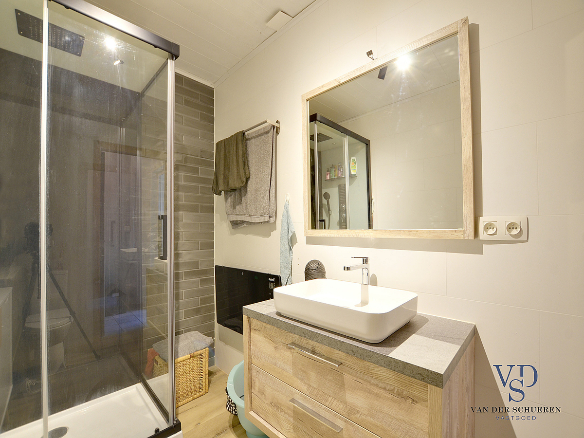 Instapklare woning in hartje Gavere. 